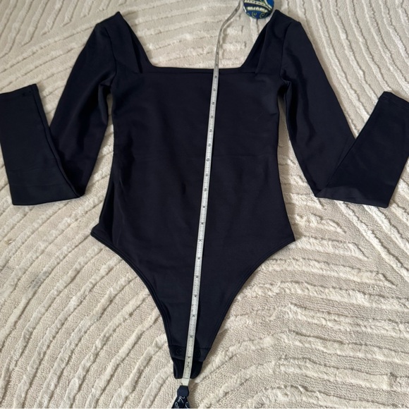 BABATON by Aritzia Long Sleeve Bodysuit - Picture 12 of 13